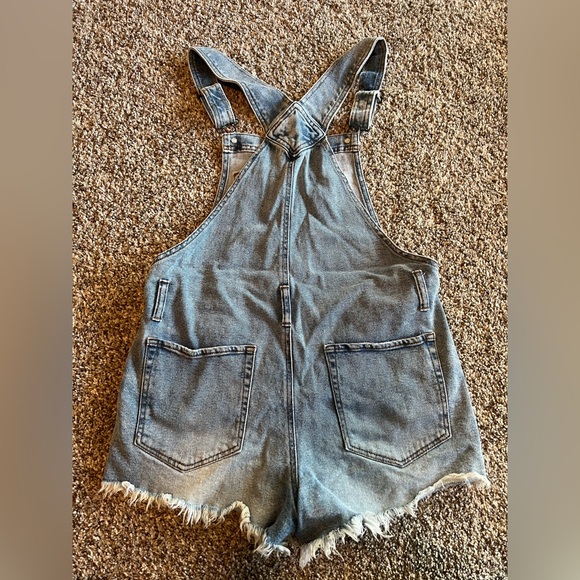 Wild fable denim overall shorts - Picture 2 of 3